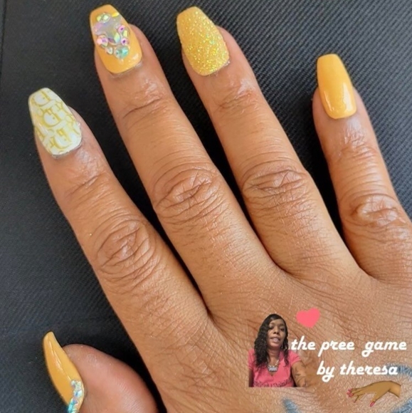 Other - Acrylic press on nails